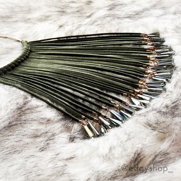 Sophia & Kate | Suede Fringe Choker Necklace Set - Picture 5 of 6
